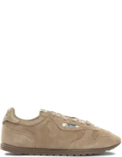 Sneakers & Slip-ons