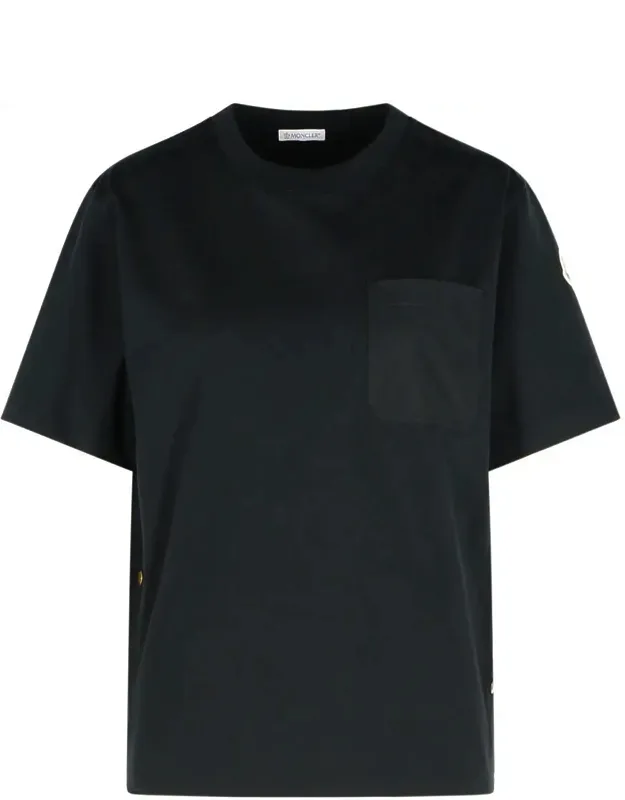T-shirt With Front Pocket And Contrast Logo