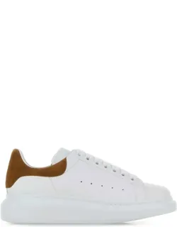 Sneakers With Camel Suede Heel