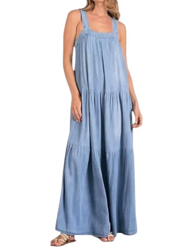 Santa Fe Maxi Dress With Tiered Design And Back Cut-out
