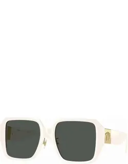 Sunglasses Square Full Rim, Black Frame And Dark Grey Lens Ve4472dgb1