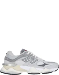 'sneakers'