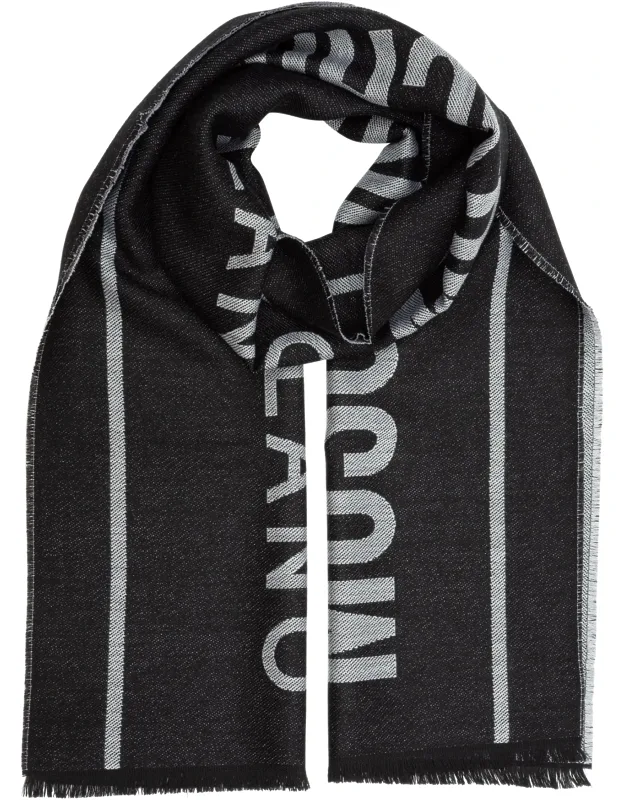 Scarf With Fringes And Logo