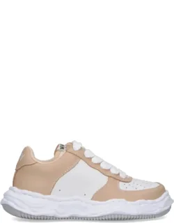 Low-top Sneakers With Rounded Toes And Textured Soles