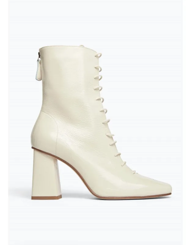 Iona Boots