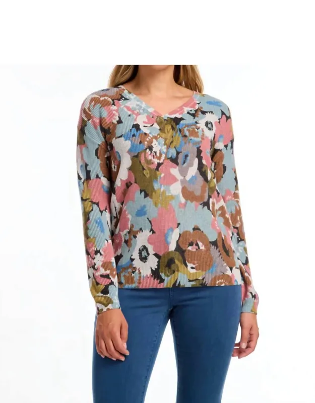 Printed V-neck Sweater