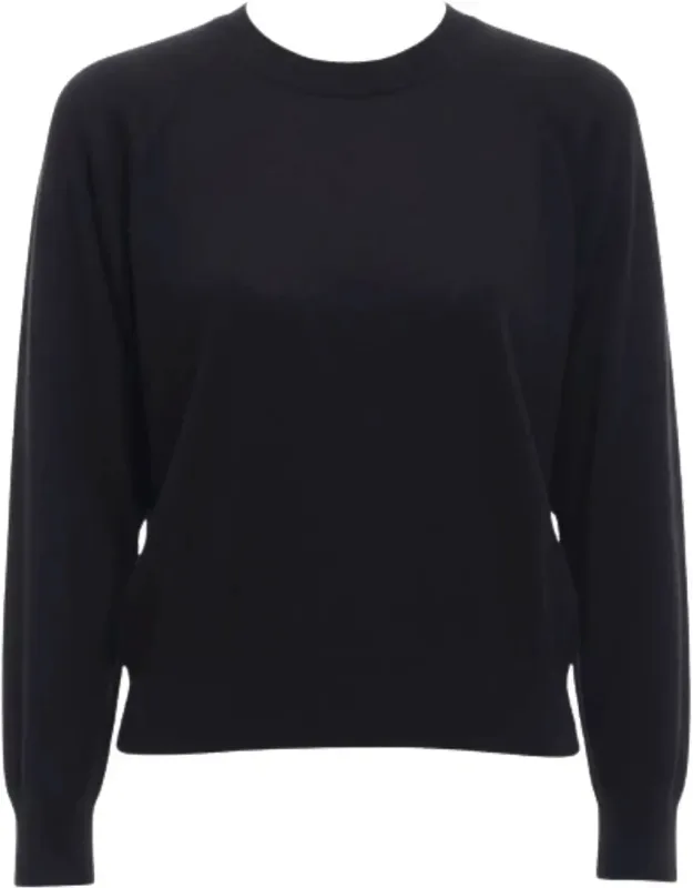 Minimalist Crew-neck Knit Sweater