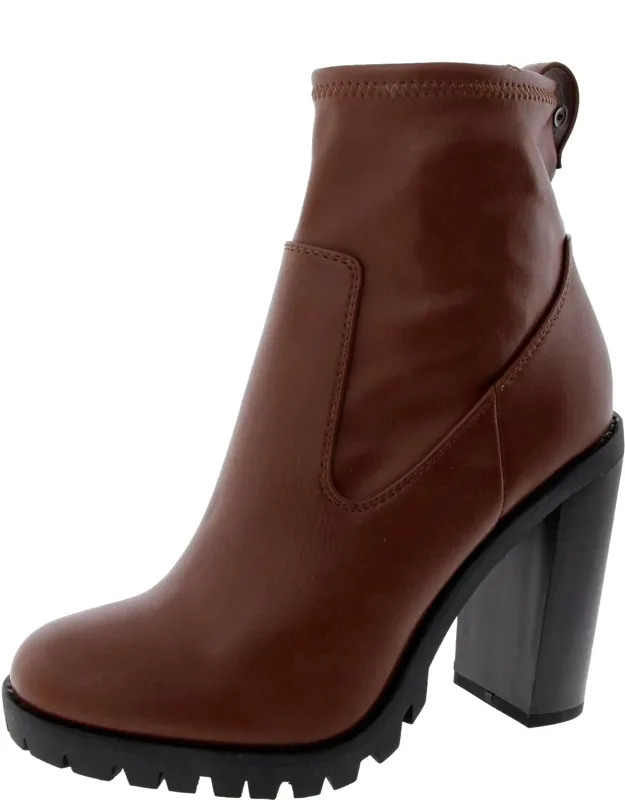 Pella Boots