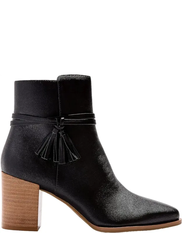 Timber Tassel Booties