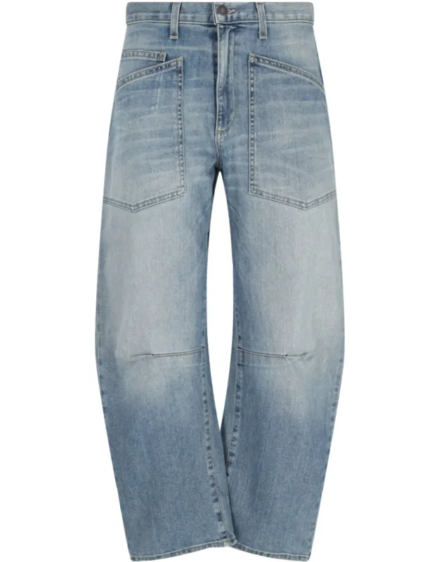 Curved Jeans
