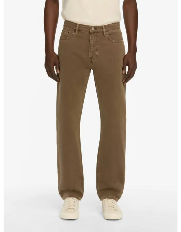 Straight Jeans