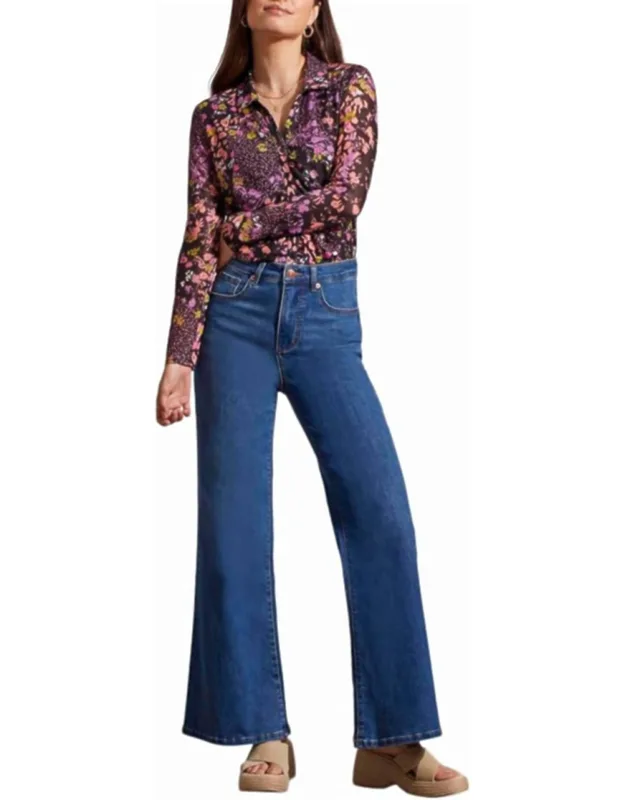 Hugging Palazzo Denim Jeans
