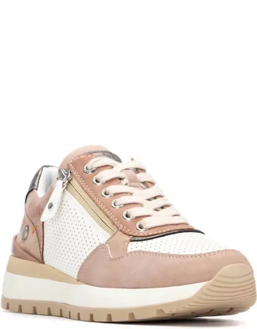 Refresh Sneaker With Memory Foam Insole And Round Toe Shape