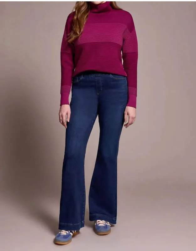 Boundless Stretch Denim Pull-on Flare Jeans