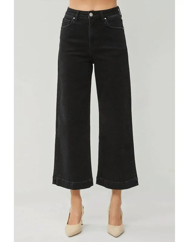 Cropped Wide Leg Jeans