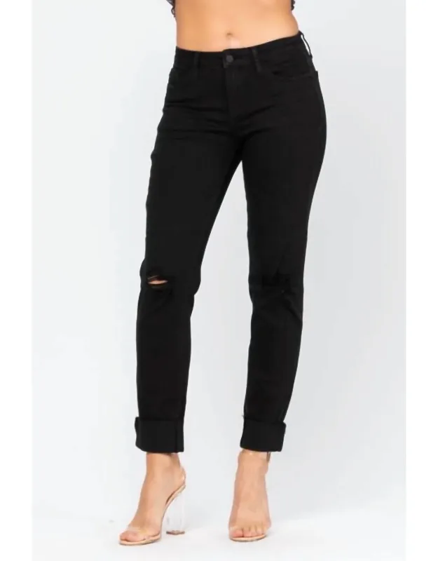 Mid-rise Distressed Slim Fit Jeans