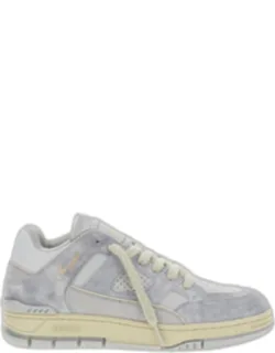 Area Sneakers