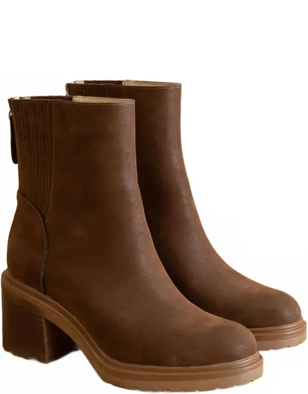 Megan Lug Chelsea Boots