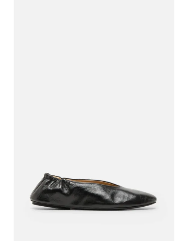 Ballet Flat