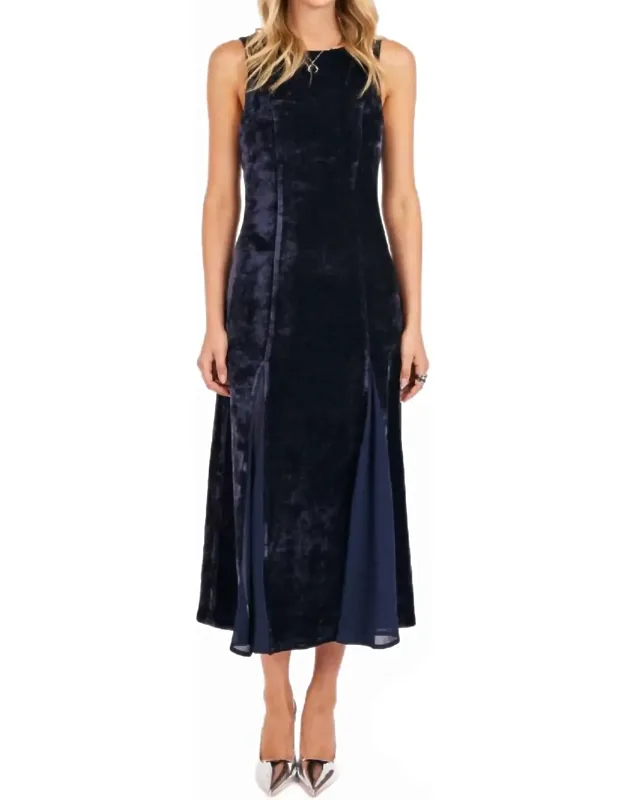 Velvet Ave Godet Maxi Dress