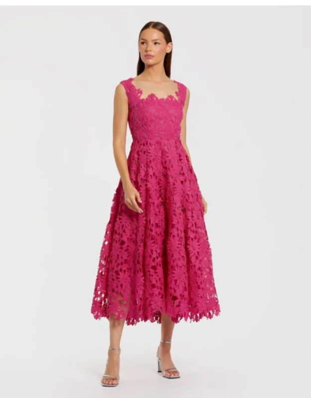 Sleeveless Embroidered Lace A Line Midi Dress