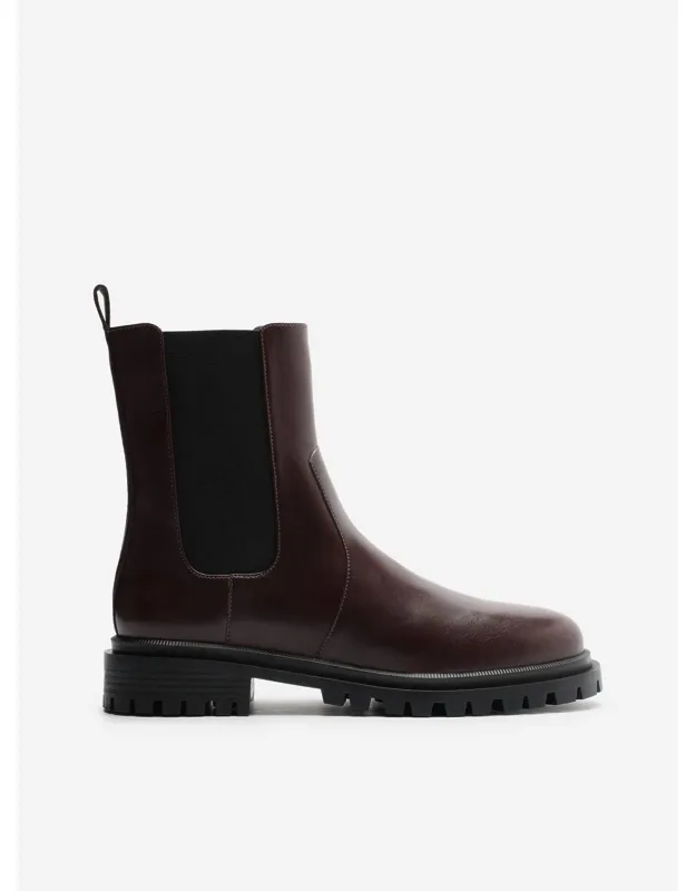 Chelsea Leather Boots