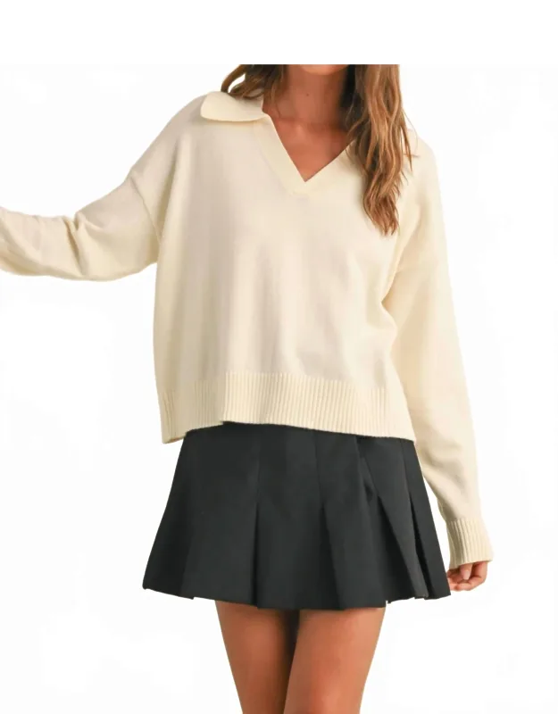Knitted Sweater With Collar