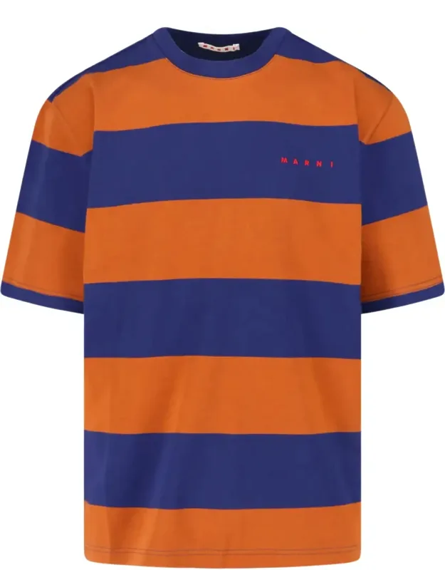 T-shirt With Dynamic Patterns