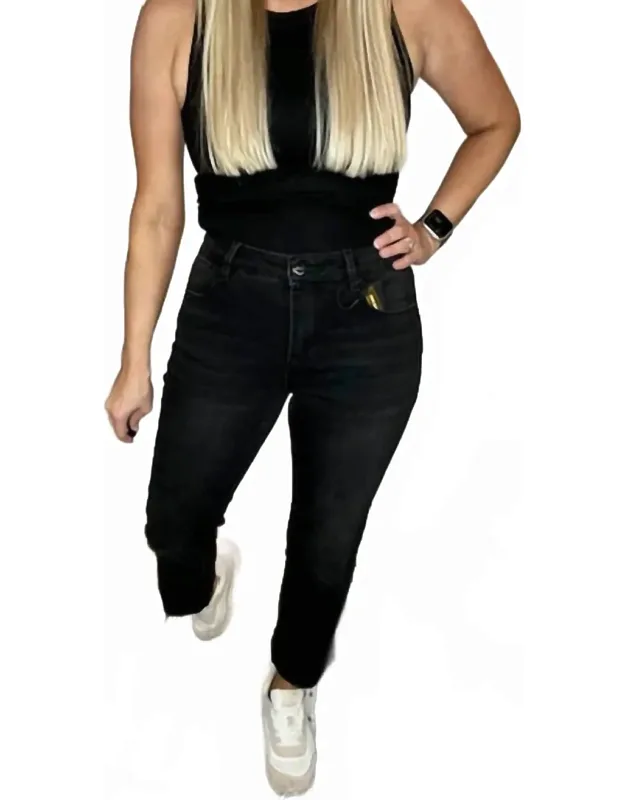 Mid Rise Raw Edge Hem Straight Jeans
