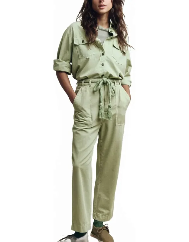 Voyager Straight Cut Legs Pants