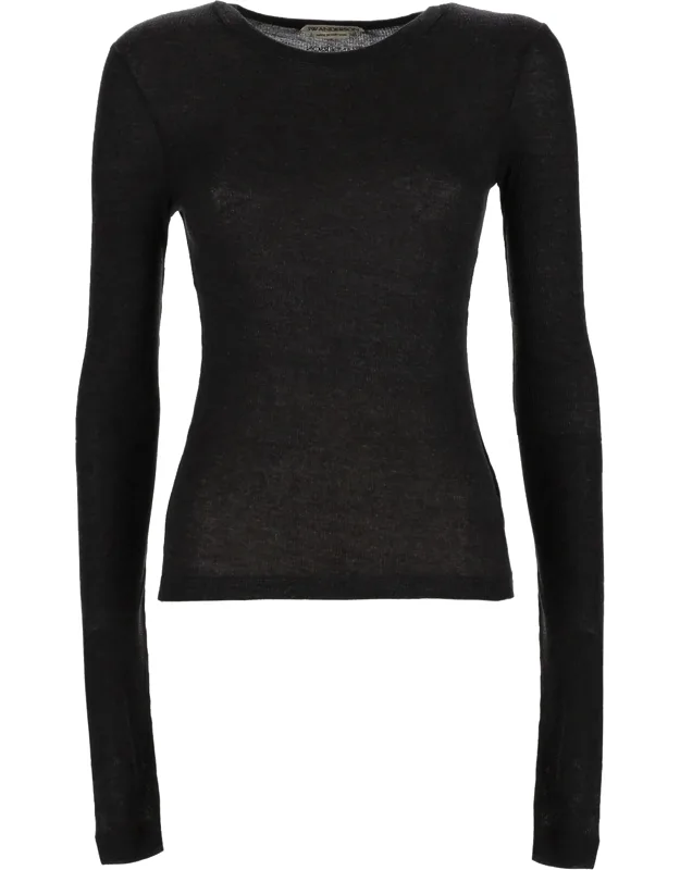Long-sleeved T-shirt