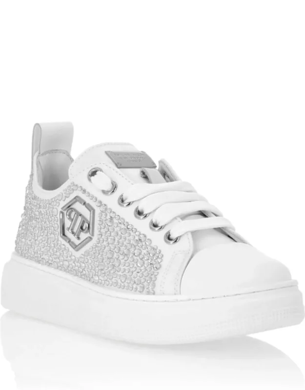 Satin Lo-top Sneakers
