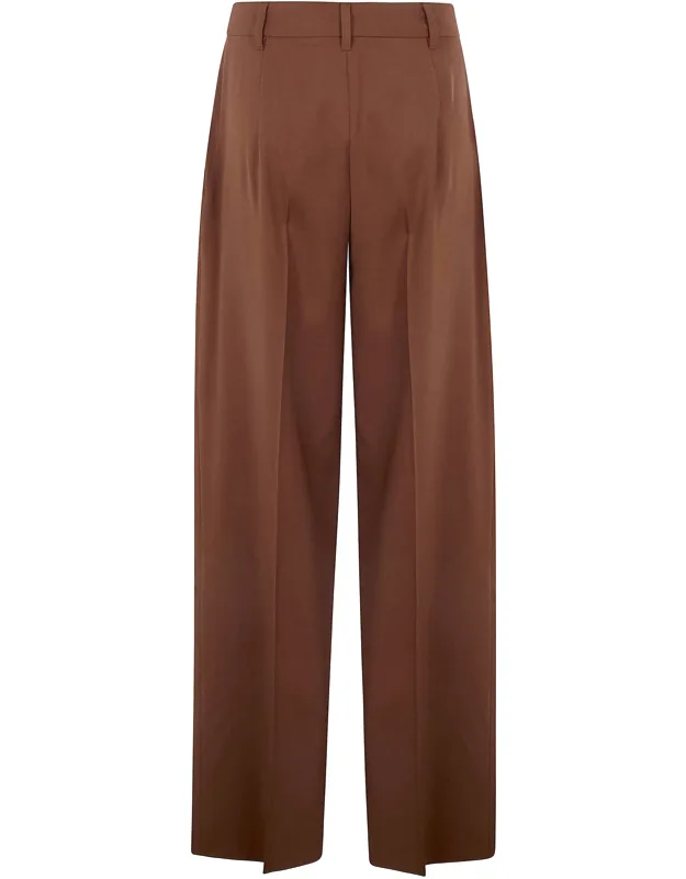 Pants "kiss"