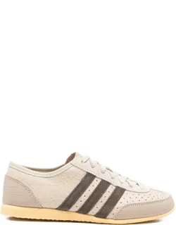 Japan Decon 3-stripes Lace-up Sneakers