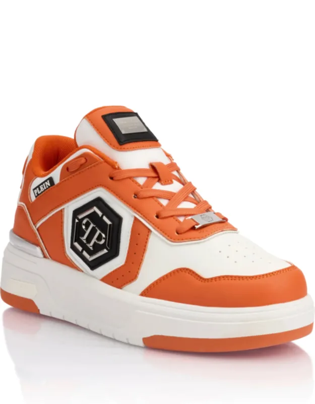 Low-top Sneakers