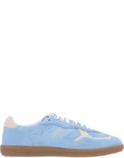 Rife Sneakers