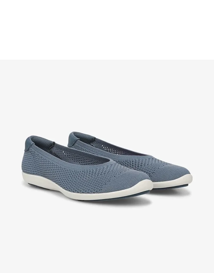 Clever Ballet Flats