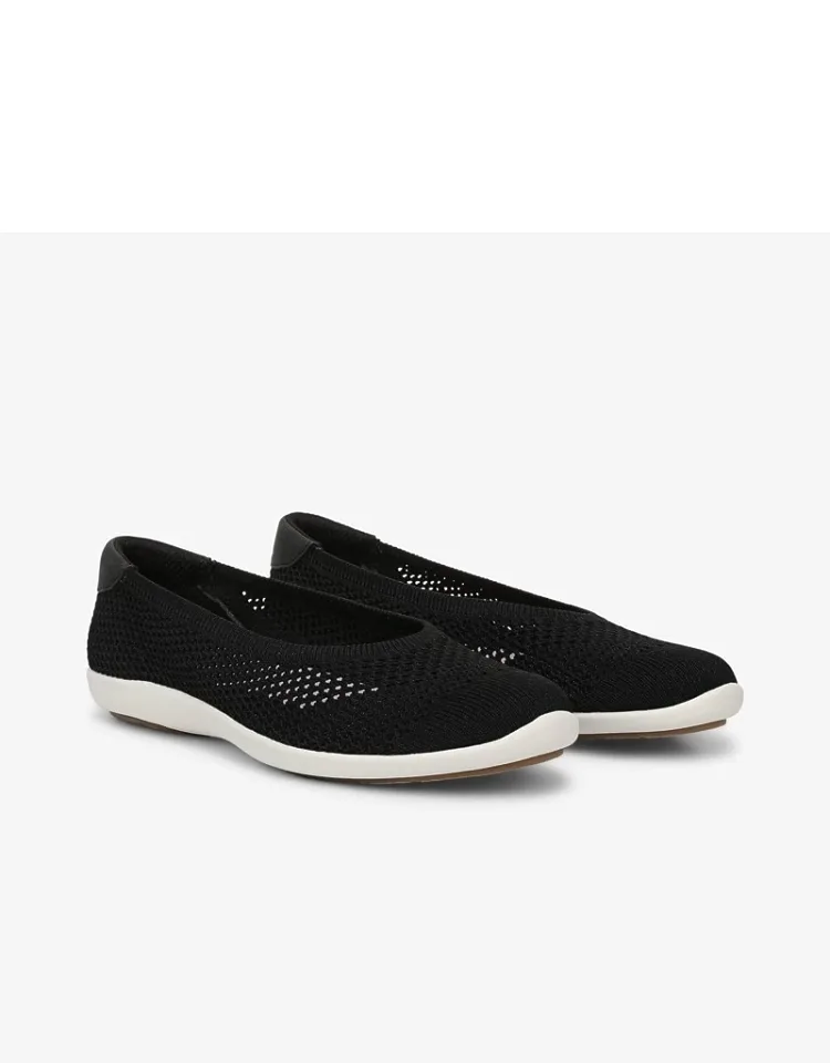 Clever Ballet Flats
