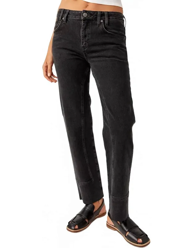 Risk Taker Mid Rise Straight Jeans