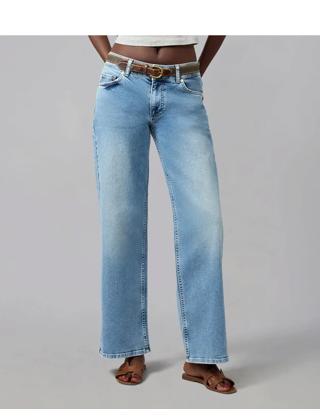 Mid Rise Comfort Straight Jeans 31" Inseam
