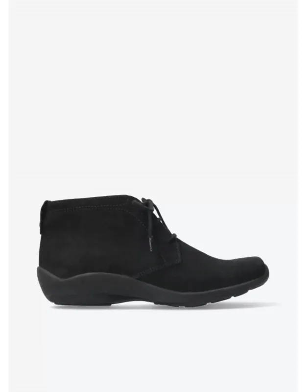 Mary Ankle-high Lace-up Boots