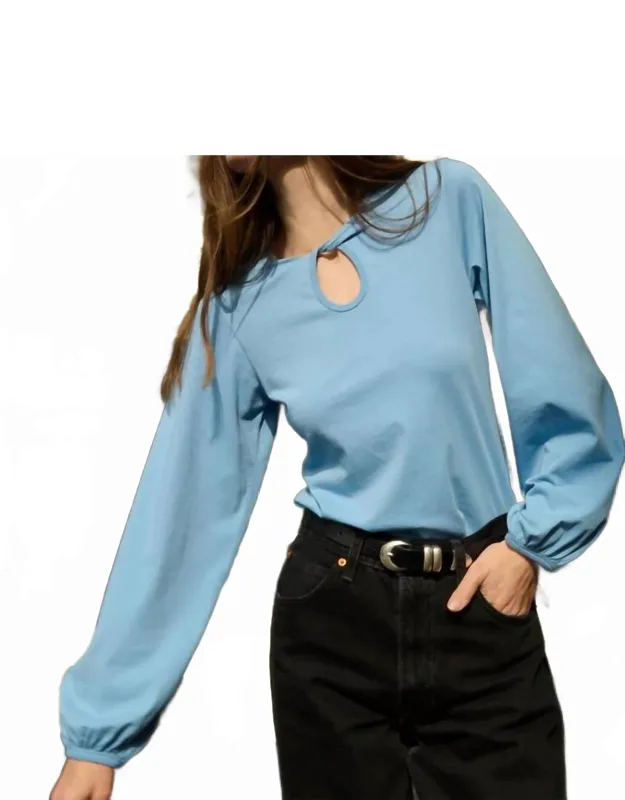 Keyhole Top