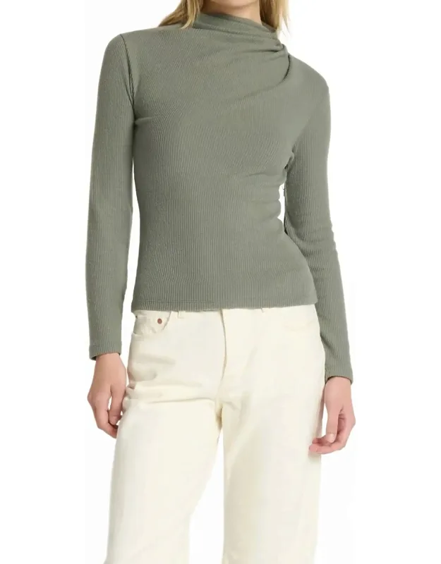 Pleated Top