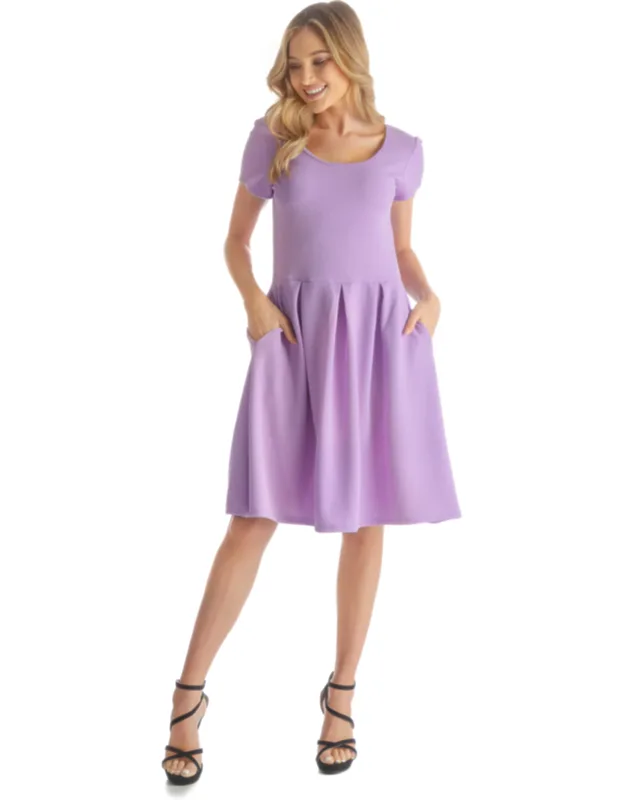 Scoop Neck Short Sleeve Knee Length Pleated A Line Pocket Dress