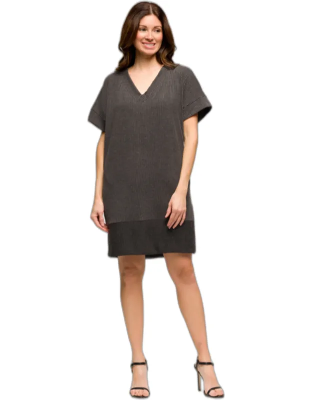 Ribbed Knit V Neck Short Dolman Sleeve Knee Length Pocket T Shirt Dress