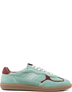 Rife Sneakers