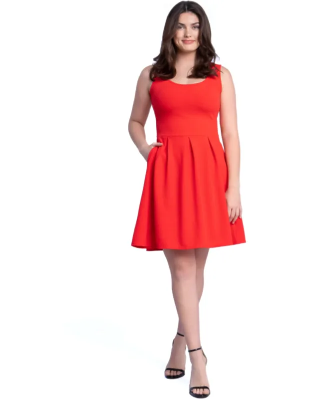 Scoop Neck Sleeveless Pleated Dress With Functional Side Pockets