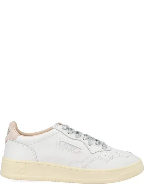 Autry "medalist Low" Sneaker