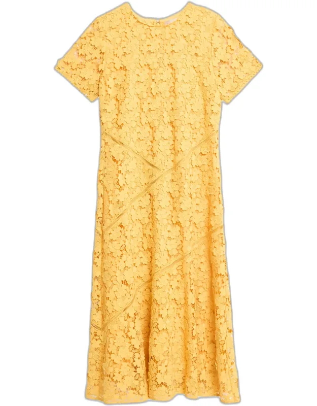 Scalloped Floral Lace Midi Dress