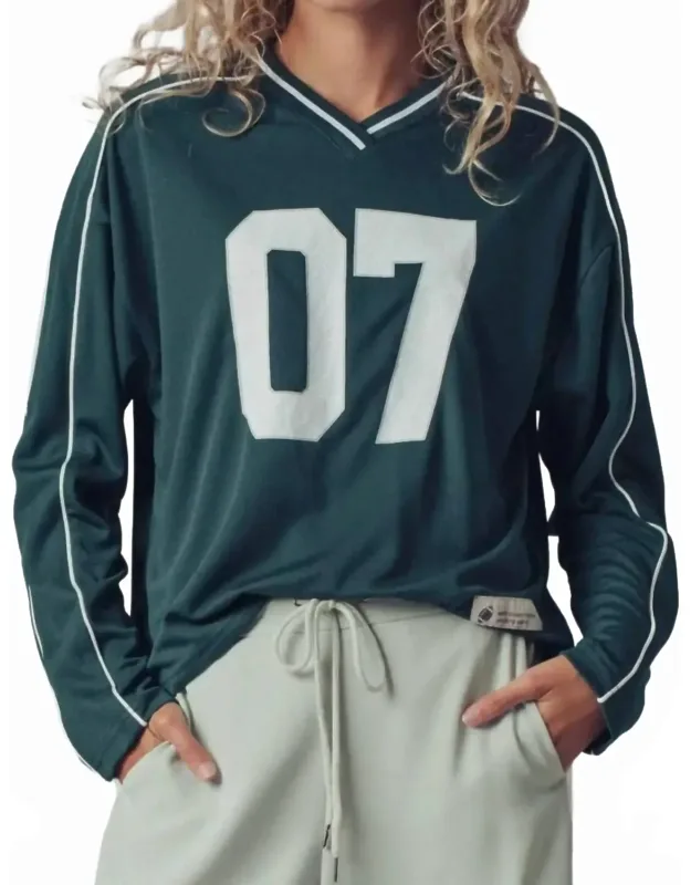 Varsity 07 Graphic V-neck Jersey Top